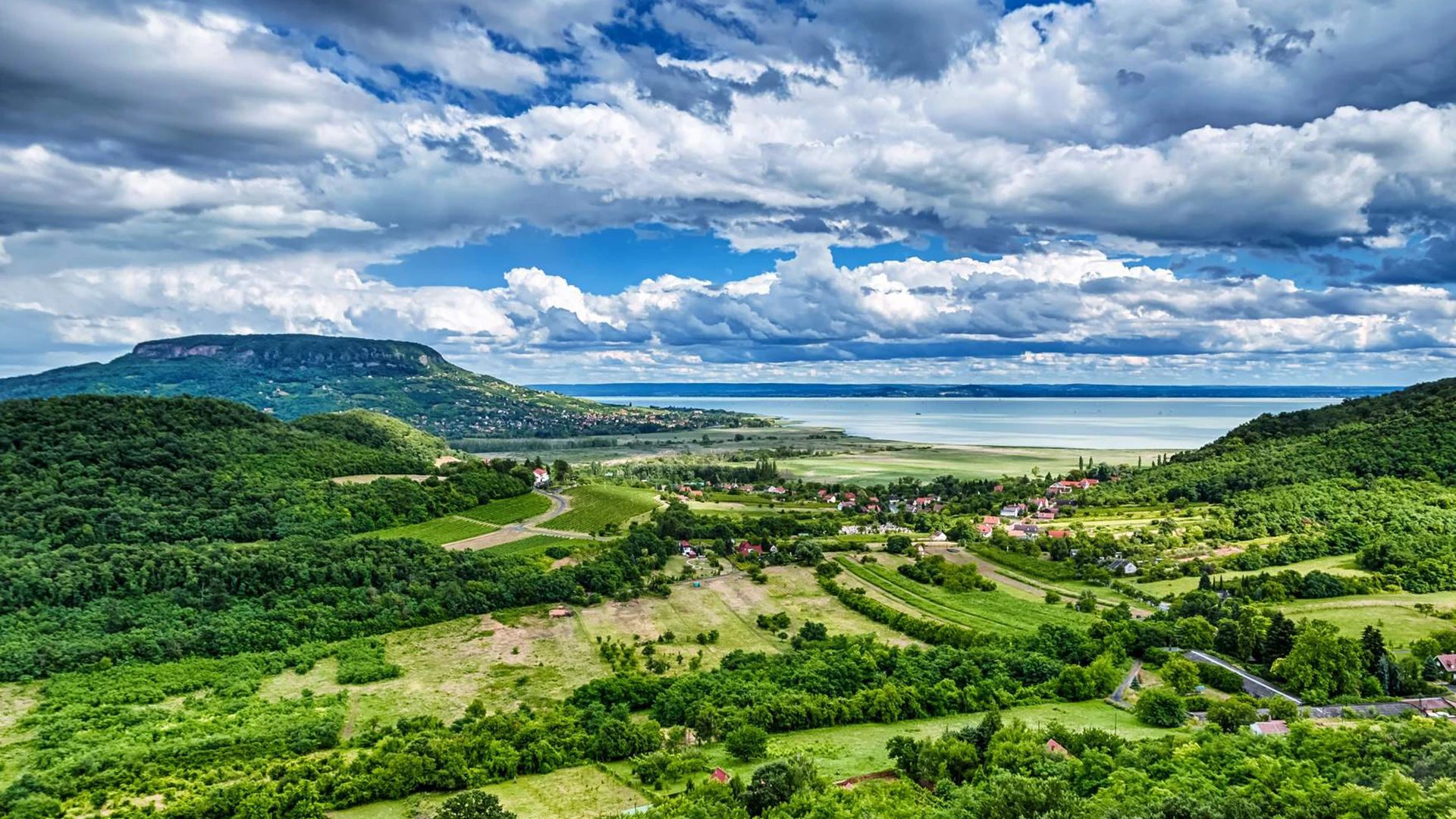 Prémium kivitelezésű okos otthon
Prémium kivitelezésű okos otthon