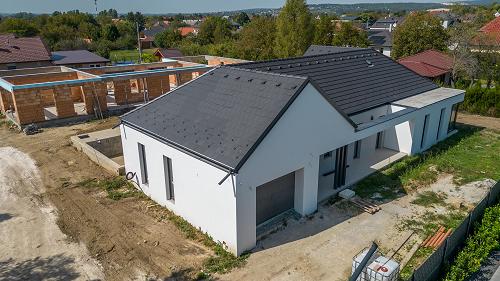 New built property, Balaton property.  It is in Gyenesdiás a newly-built, fully-furnished family house of a high quality, with all of the equipments for sale.